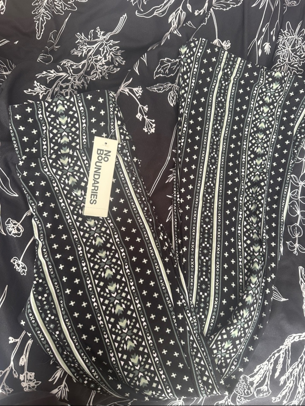 🔥BUNDLE 2/$12🔥No Boundaries Black Flare Leggings w/ Pale Green Geometric Print
